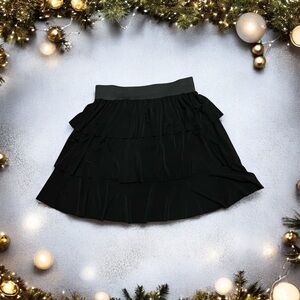 Annalee + Hope Ladies Size L Black Tiered Skirt